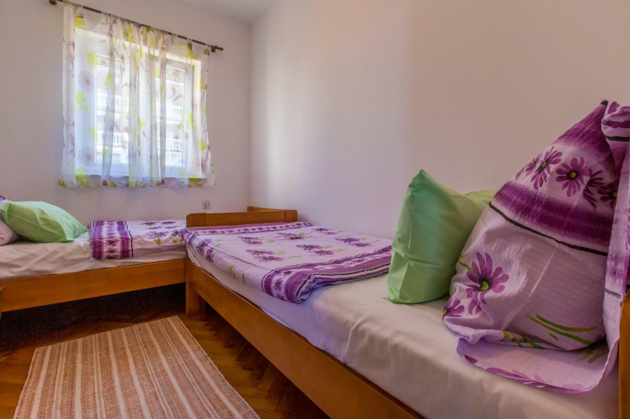Apartman Nada Драмал Екстериор снимка