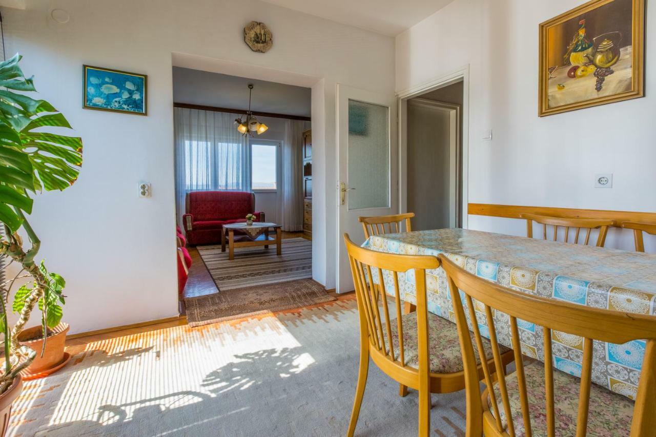 Apartman Nada Драмал Екстериор снимка