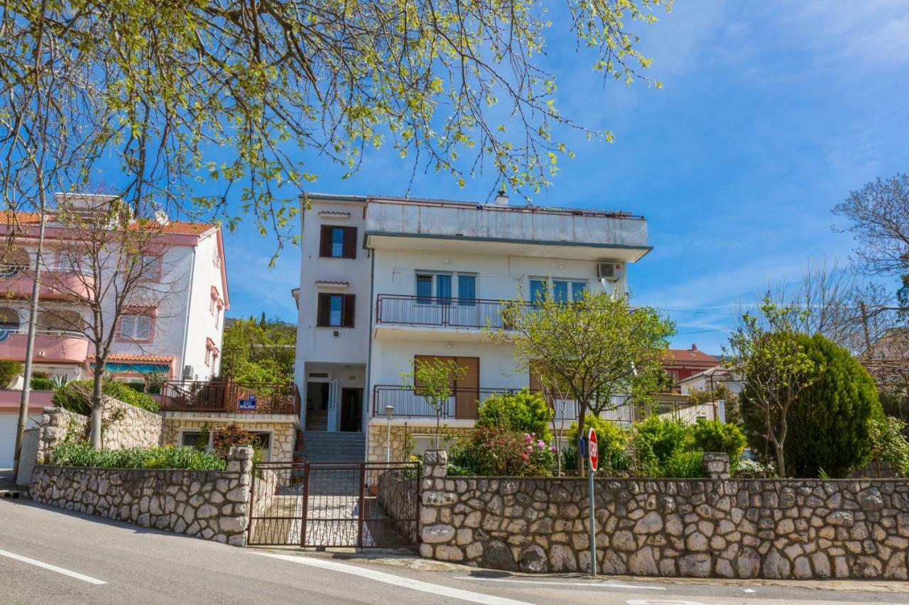 Apartman Nada Драмал Екстериор снимка
