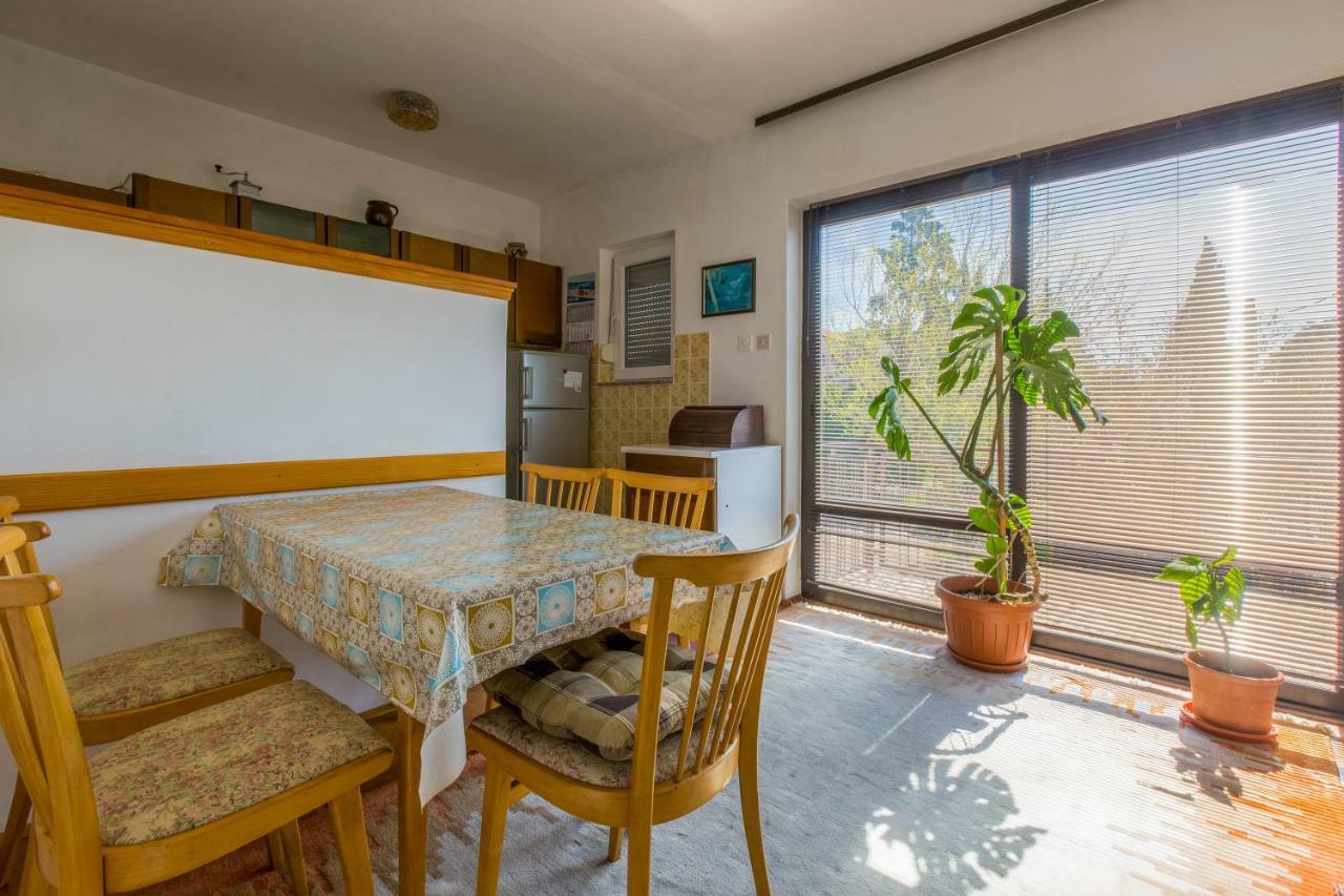 Apartman Nada Драмал Екстериор снимка